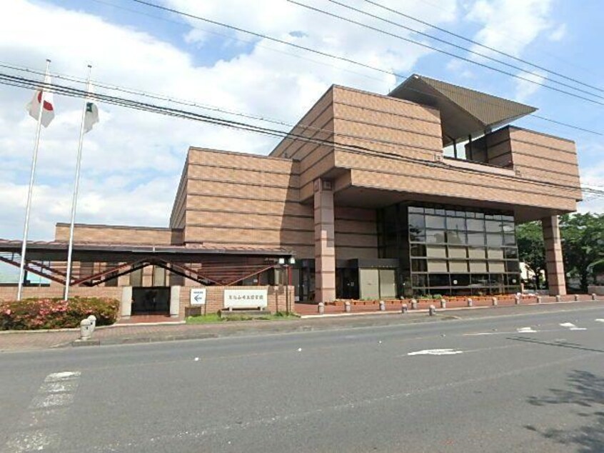 東松山市立図書館(図書館)まで1564m アートパレス東松山No.５