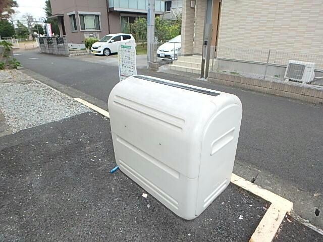 ゴミ捨て場 キャドカムセンター