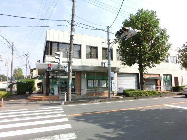 埼玉りそな銀行越生毛呂山支店(銀行)まで1122m メープルハイツ