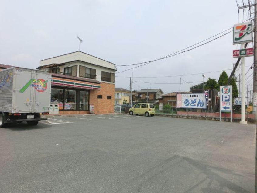 セブンイレブン高坂駅東口店(コンビニ)まで293m ヒサヤハウス