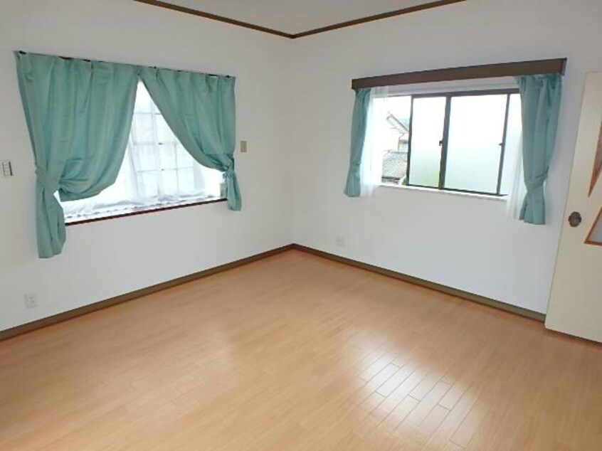  西坂戸3丁目戸建