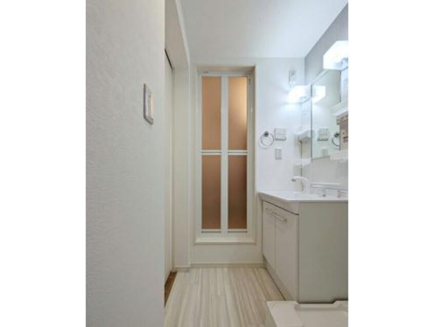  ラミアアルテ若葉