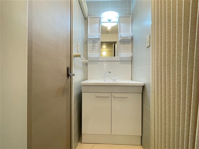 独立洗面台 SUN　COURT　K