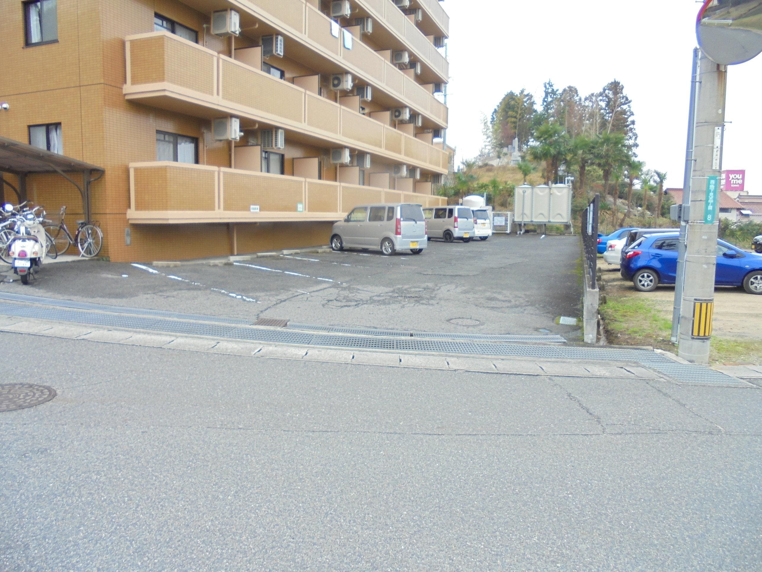 駐車場 アヴァンセ光岡