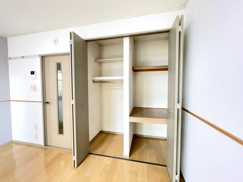 クローゼット 【2026年春入居】SUN COURT J