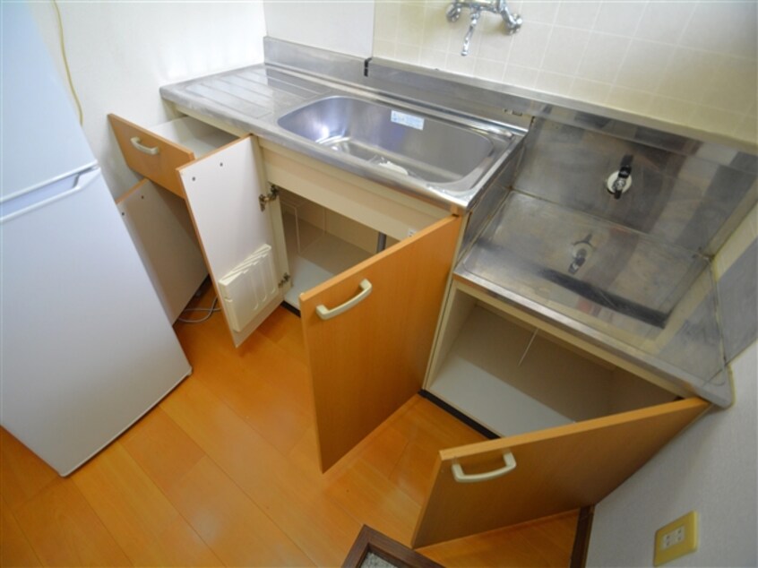 キッチン収納 グランドハイツB棟