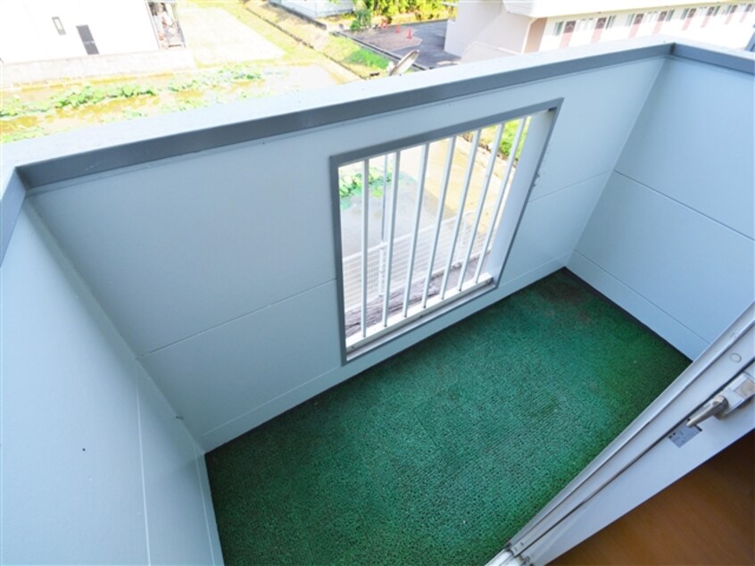 バルコニー ロッキータウン　H棟