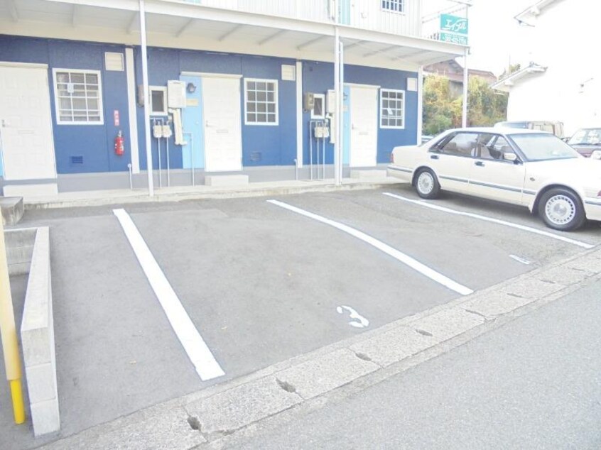 駐車場 シャンテB棟