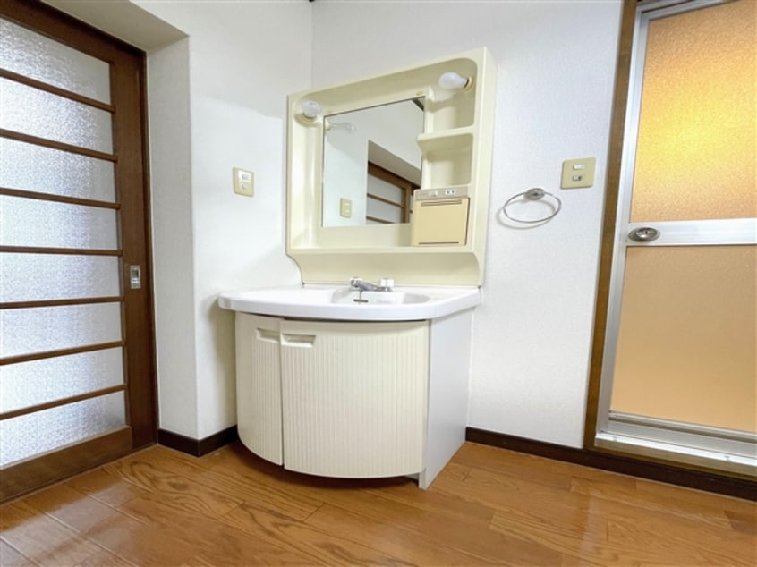 独立洗面台 リバーサイド福村　II