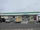 ファミリーマート 西条三升原店(コンビニ)まで470m リフォーレ