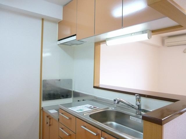  クイーンズ・コート