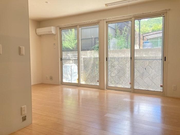 リビング ウィステリアカラーズ