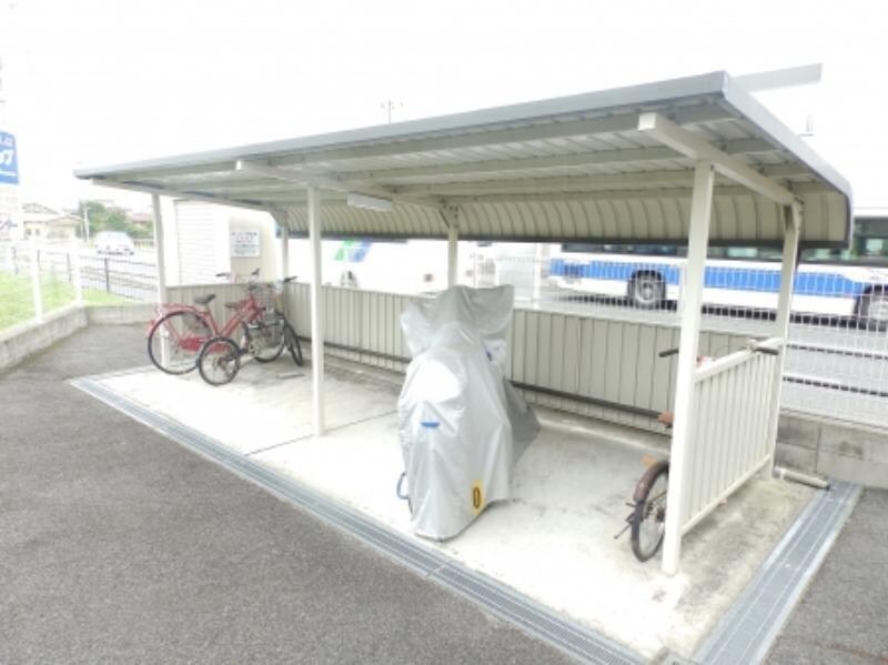駐輪場 サニーフラット