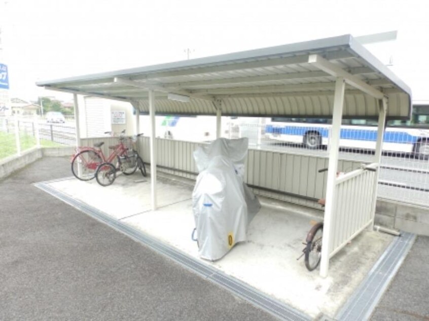駐輪場 サニーフラット