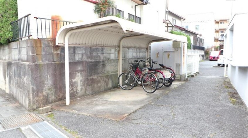 駐輪場 アネックスきりた