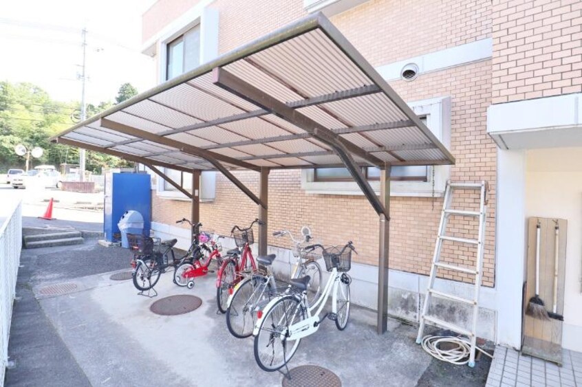 駐輪場 タウンボナンザ