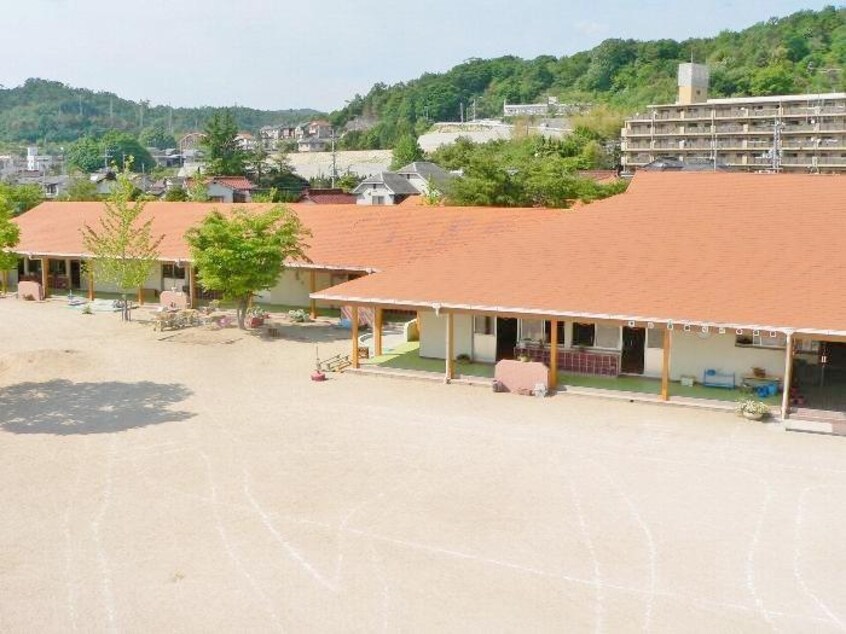 八本松中央幼稚園(幼稚園/保育園)まで855m メゾンダイ