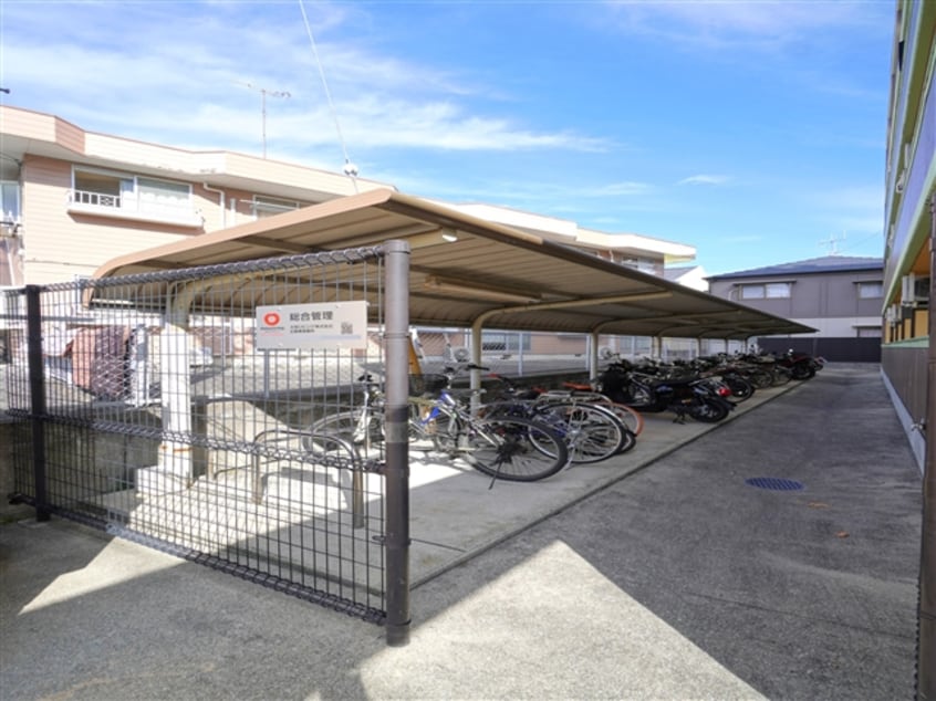 駐輪場 エクレール