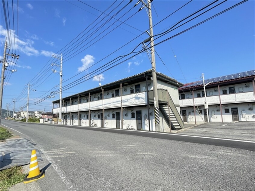 外観 サンヒルズB棟