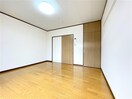 居室 サンヒルズB棟