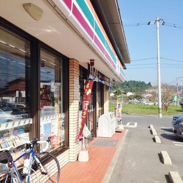 ファミリーマート安芸津風早店(コンビニ)まで1307m メゾンド風　壱番館