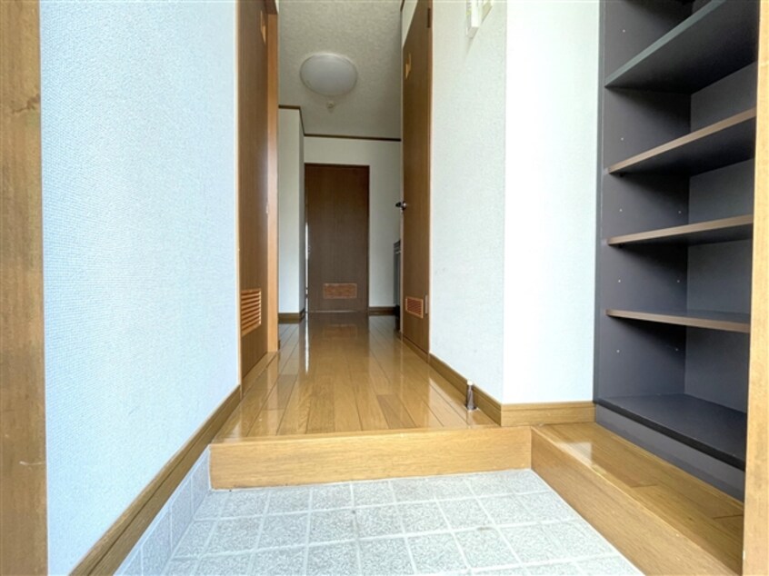 玄関 つるやマンション II