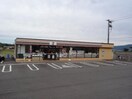 セブン-イレブン 東広島西条下見鴻の巣店(コンビニ)まで757m エグゼ140　6号棟