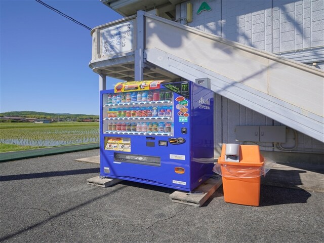 自動販売機 グランドフォーレB棟