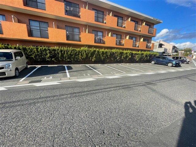 敷地内駐車場 アルカディアII