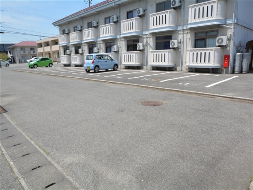駐車場 グランドフォーレＥ棟