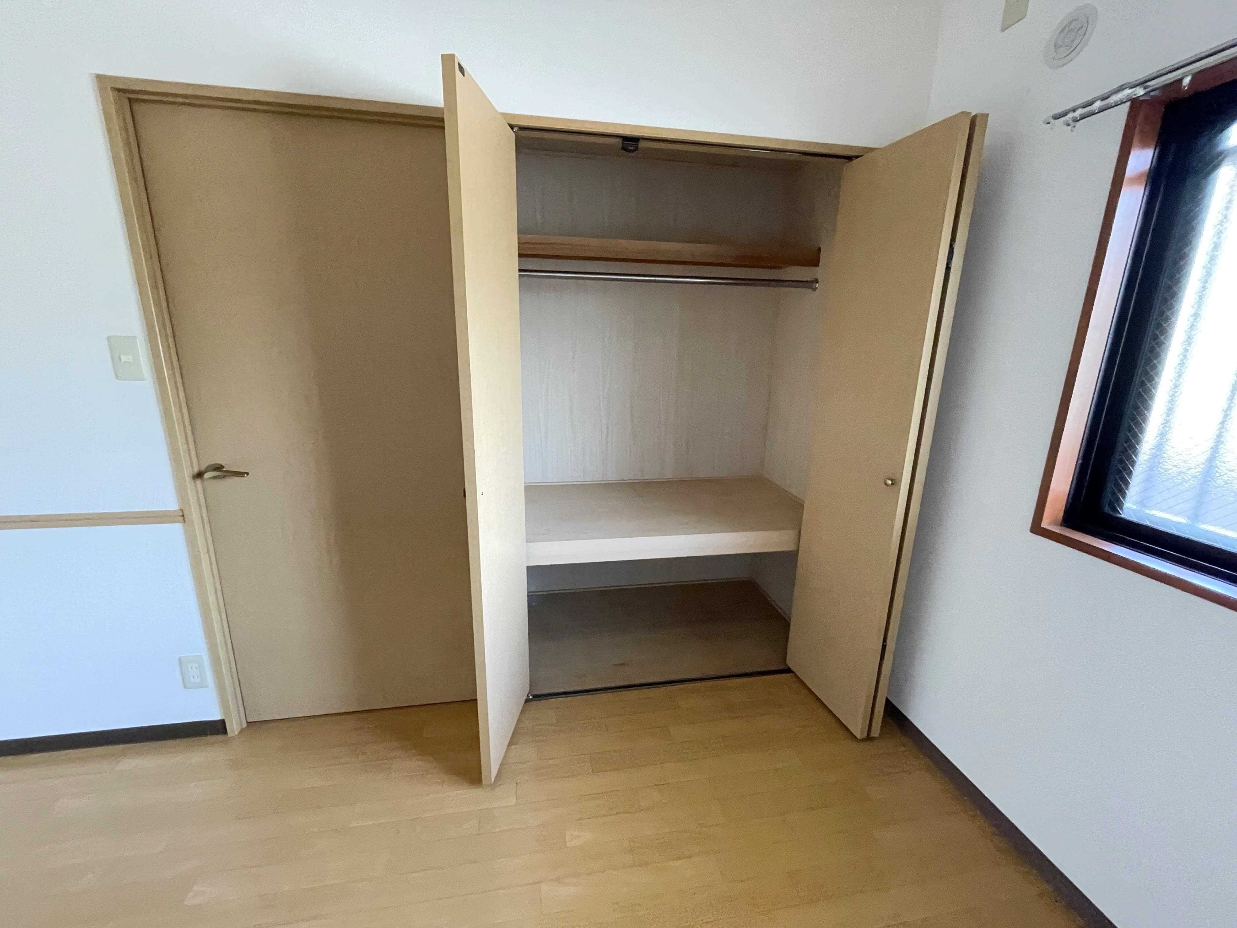 寝室収納 エスポワール鏡山