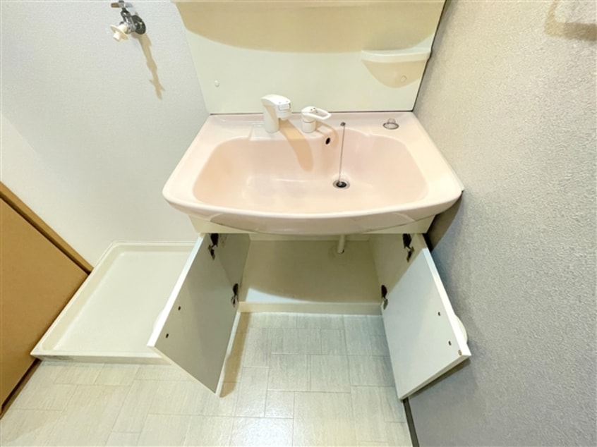 洗面台下収納（モデルルーム・反転） エスポワール鏡山