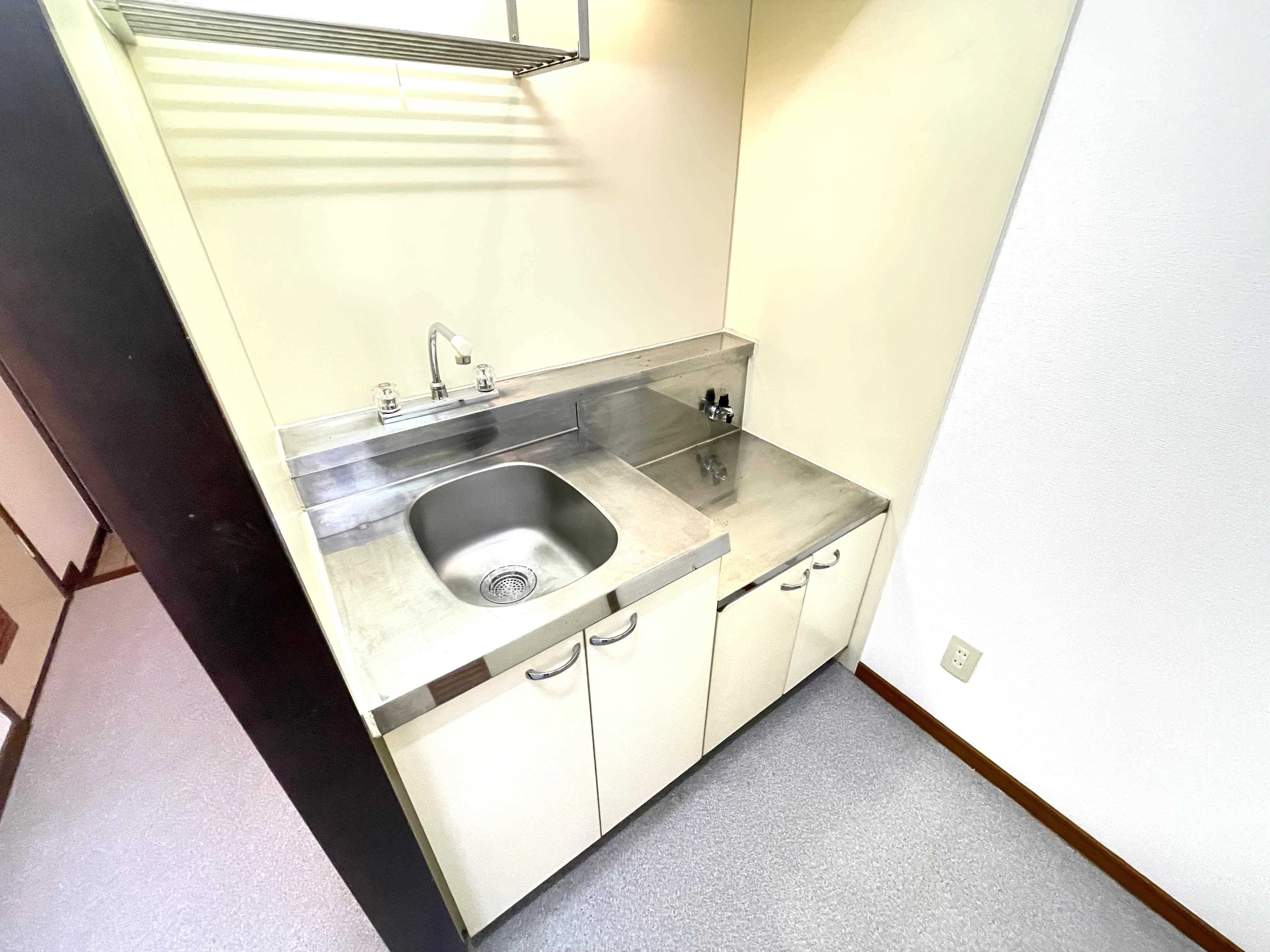 キッチン コモド西条