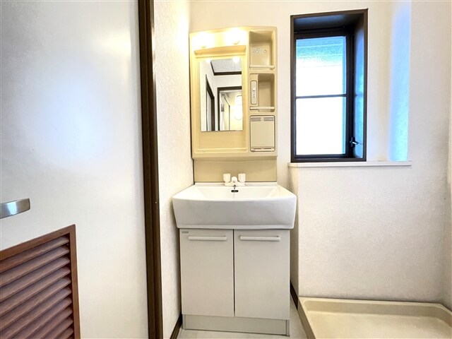 洗面台 コモド西条