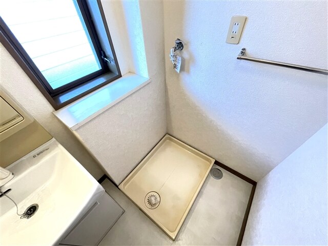 独立洗面台 コモド西条