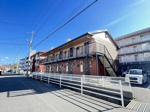 Y’SアパートメントE