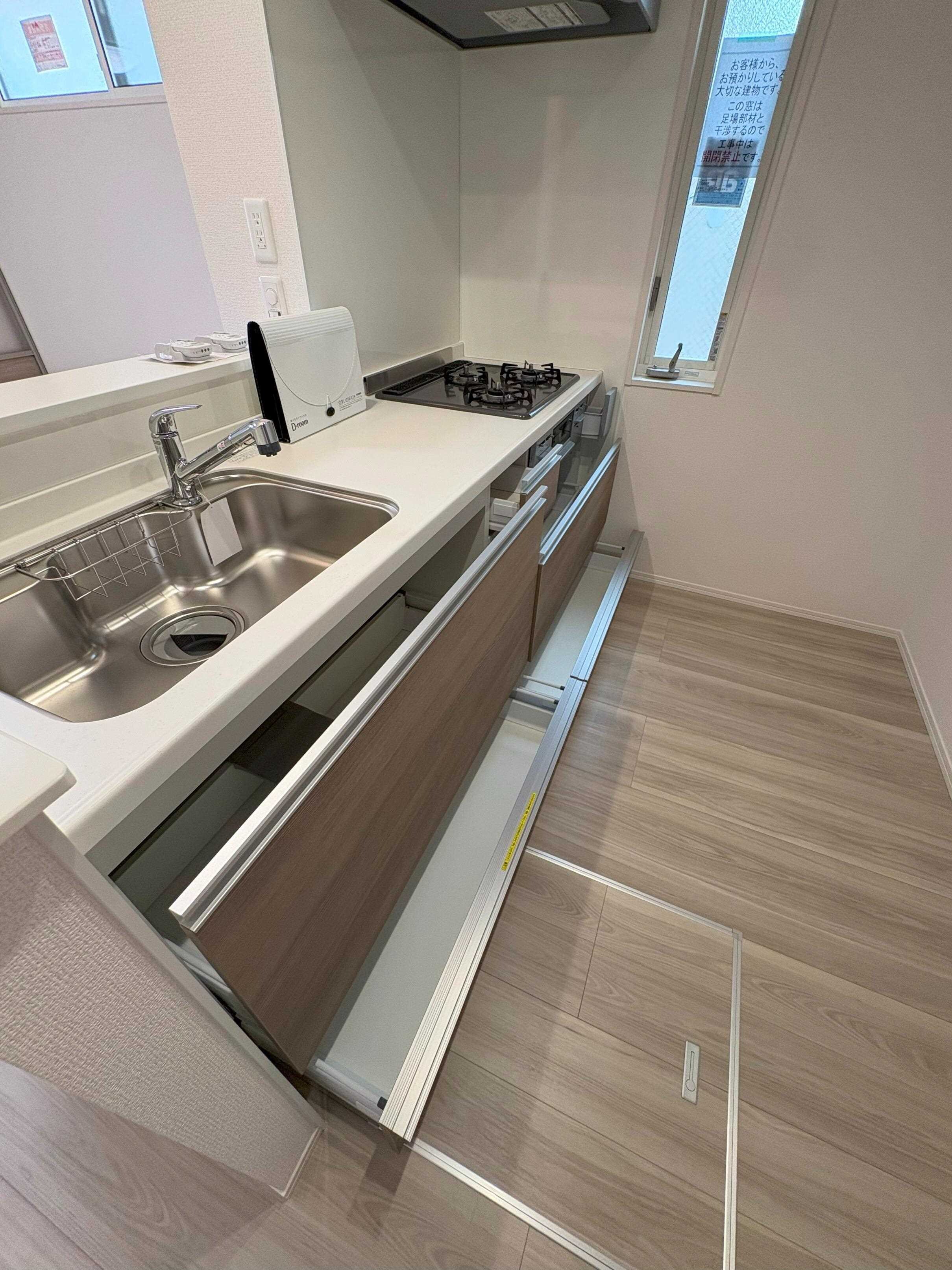 キッチン収納 【2025/9 新築】フェリーチェ中央