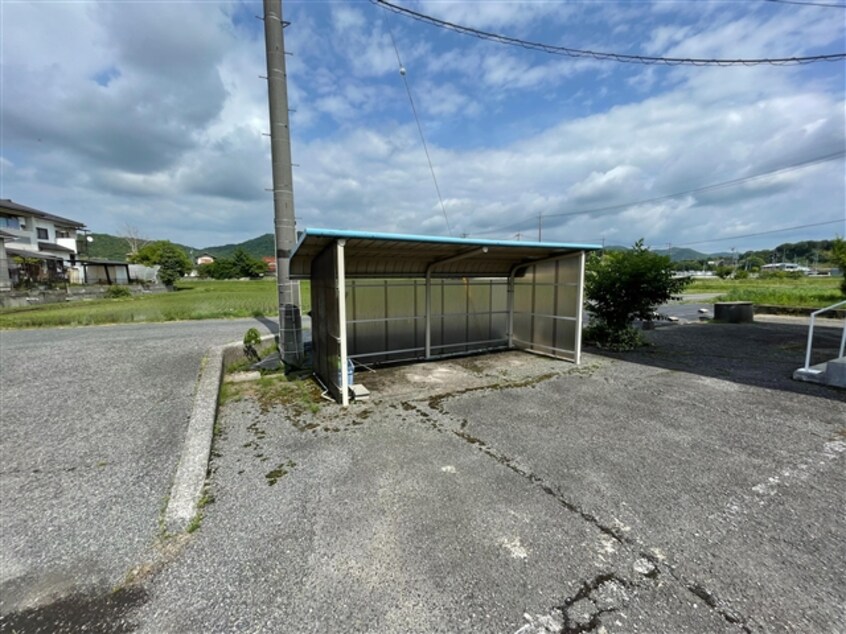 駐輪場 コーポ上丸