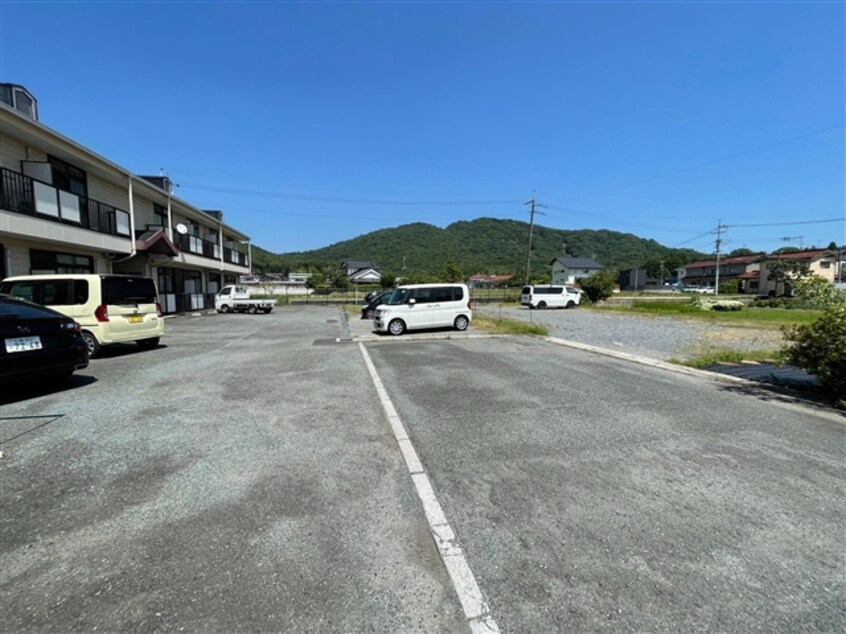 駐車場 ラビットハウス