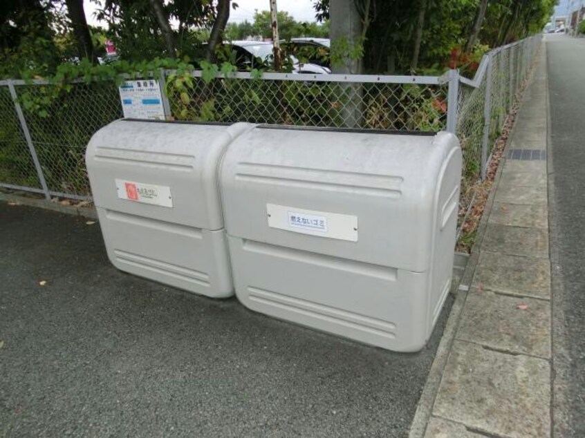 敷地内ごみ置き場 奥羽本線・山形線/山形駅 バス20分北部市民プール前下車:停歩10分 1階 築25年