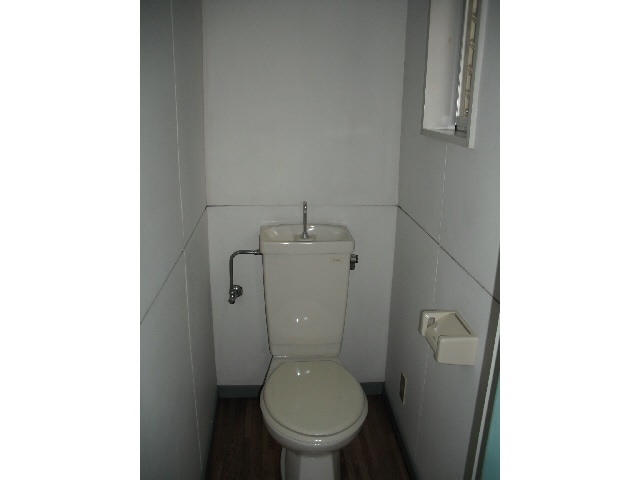  奥羽本線・山形線/山形駅 徒歩15分 2階 築41年