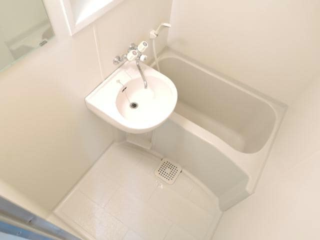  奥羽本線・山形線/山形駅 バス23分東青田3丁目下車:停歩8分 2階 築31年