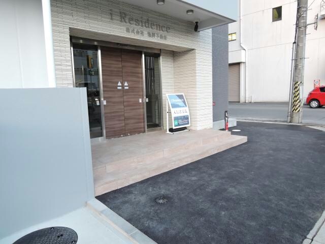 正面入口（外側） 奥羽本線・山形線/山形駅 徒歩5分 4階 築1年