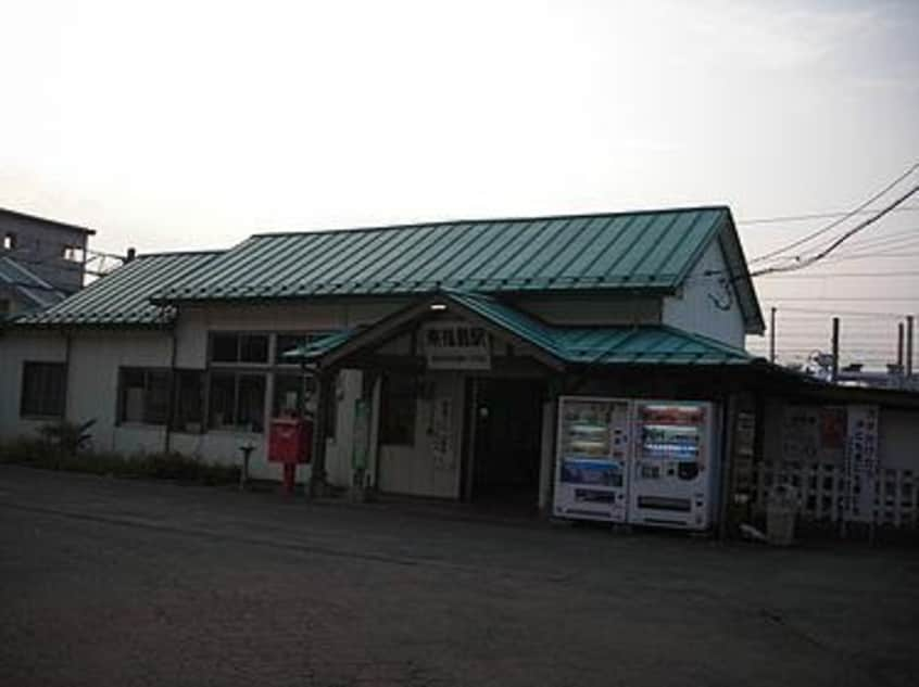 東福島駅まで1100m エポアール瀬戸B棟