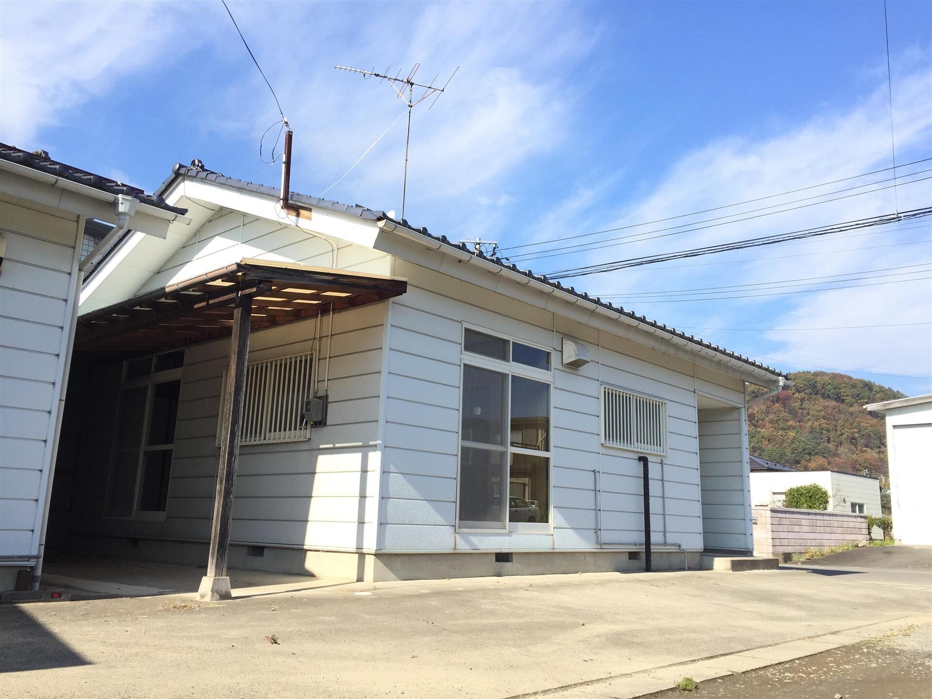  石川貸家（小舘脇10-22）