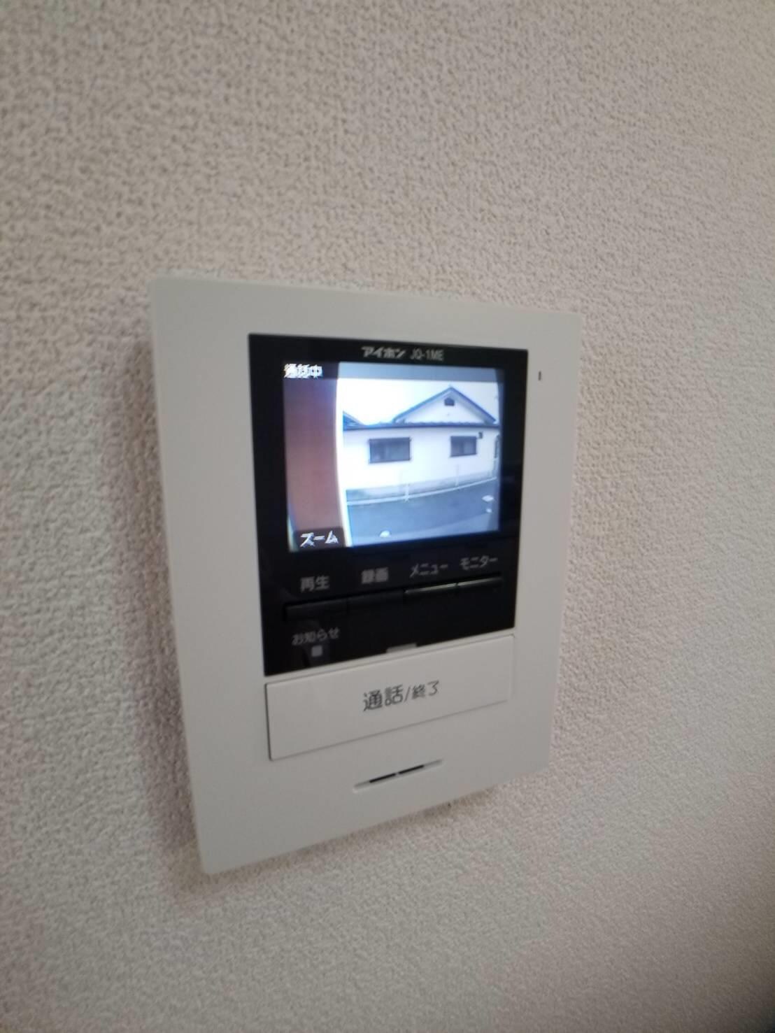  ルナアベニュー