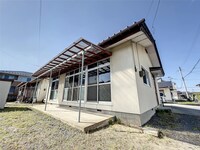 菅野紀市貸家（東町43-1）