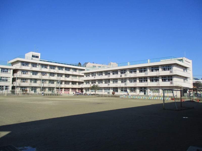国見町立国見小学校(小学校)まで258m コーポ宮前（2号室、3号室）