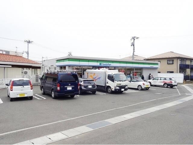 ファミリーマート福島商業高校前店(コンビニ)まで760m エル・コーポ森