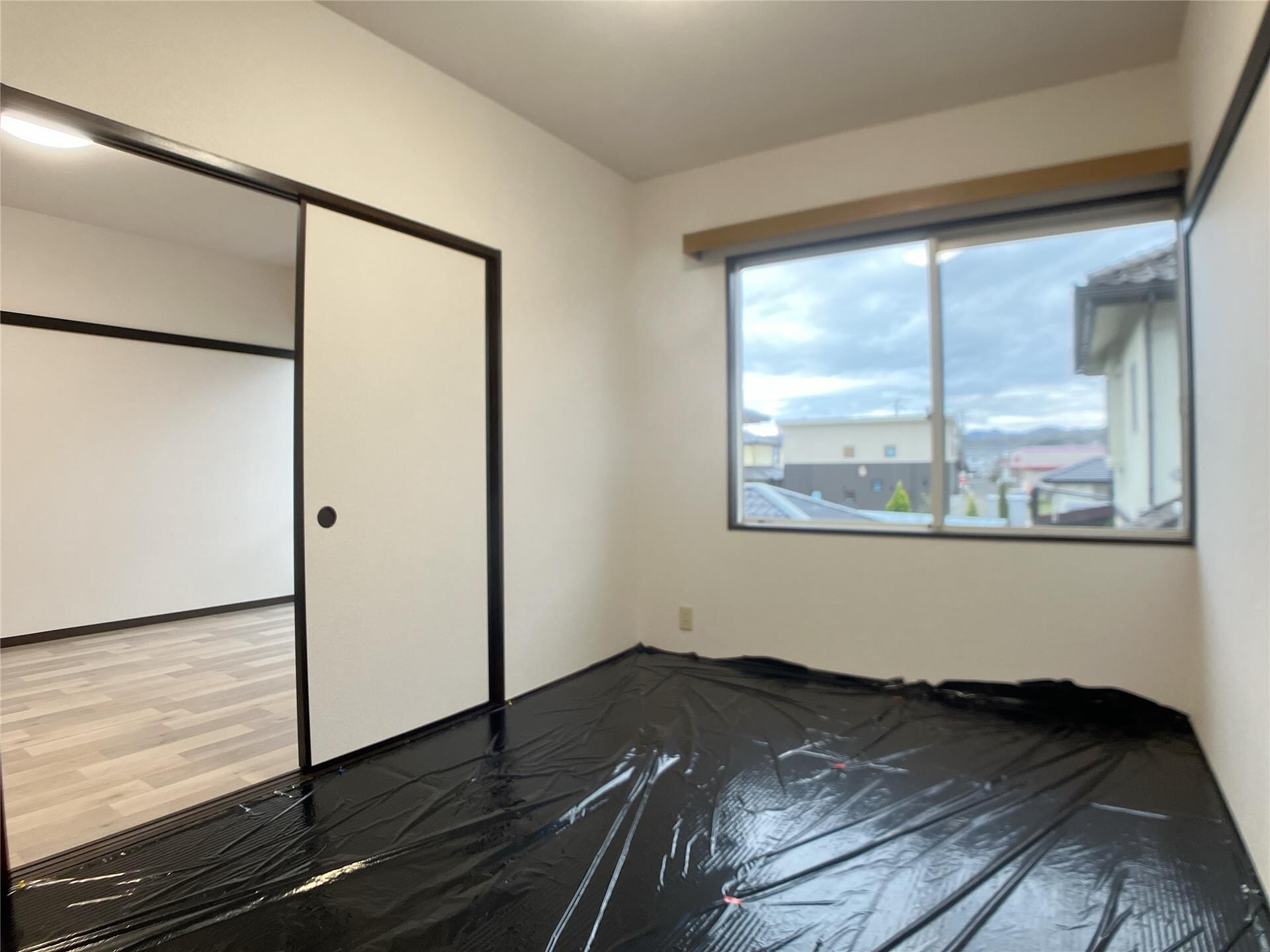  エレガンス赤橋